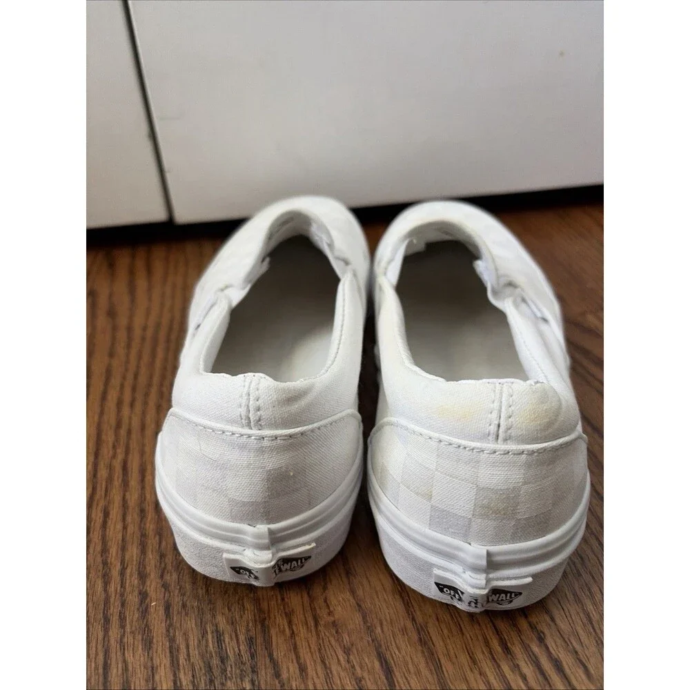 VANS Classic Slip On Canvas White Skateboarding Shoes Sneakers Women’s Size 10
